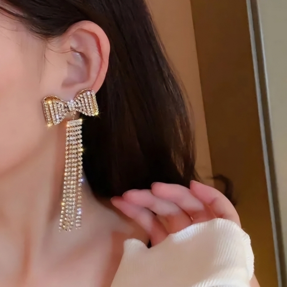 Zircon Bow & Tassell Earrings Gold Tone Sparkle Drop Earring Statement - Picture 1 of 9